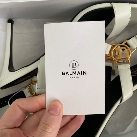 BALMAIN - White leather heel sandals with gold B Details - scuffed - Picture 3 of 6
